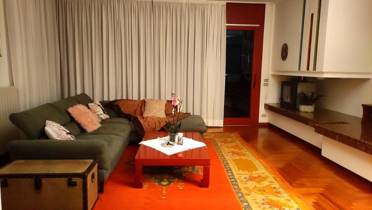 Villa Elena マネルバ・デル・ガルダ エクステリア 写真